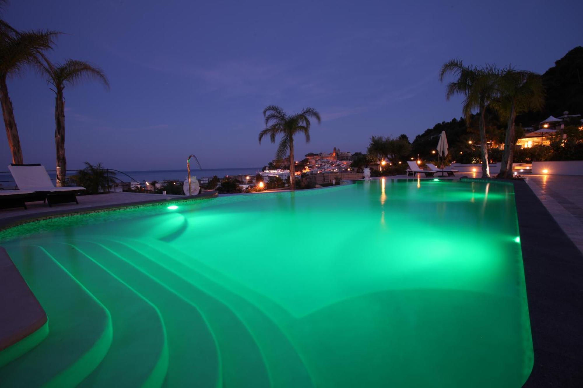 Hotel Mea - Aeolian Charme 4*